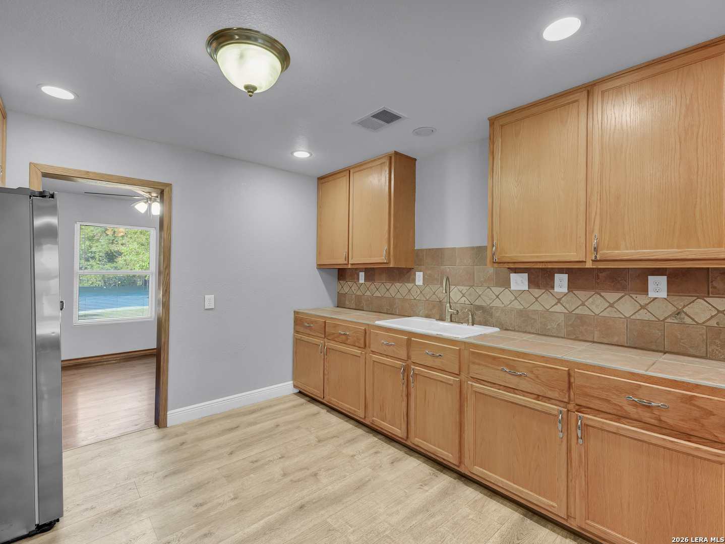 218 EUREKA DR, San Antonio, TX 78223