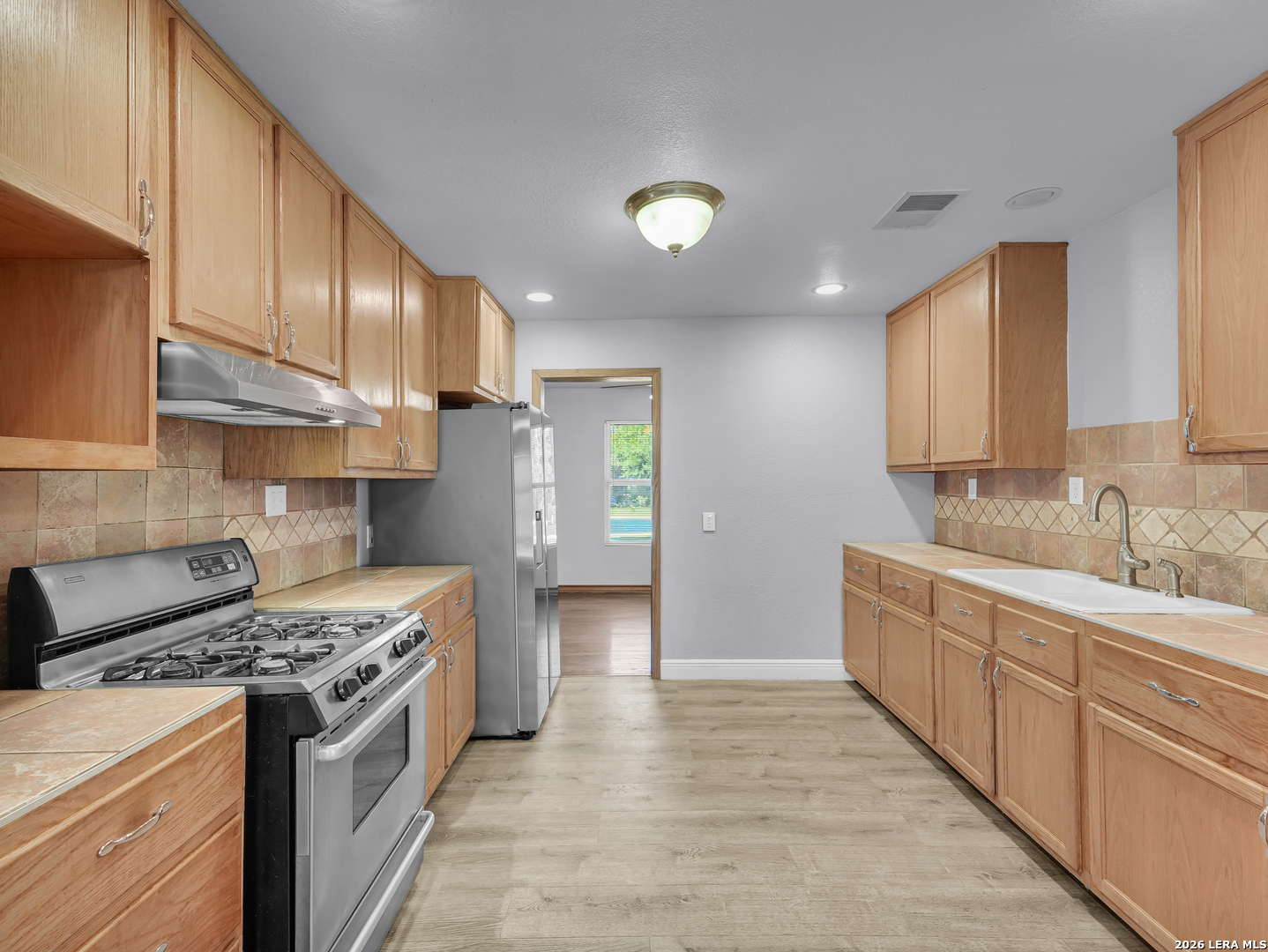 218 EUREKA DR, San Antonio, TX 78223