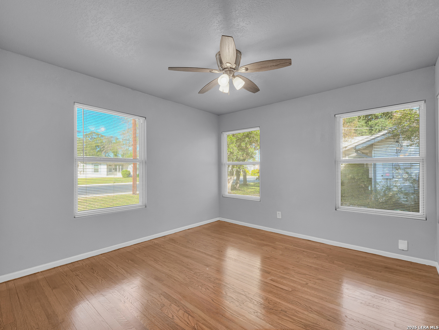 218 EUREKA DR, San Antonio, TX 78223