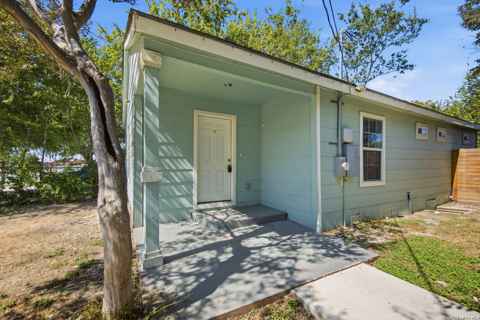 Property photo for 1809 W Southcross, San Antonio, TX