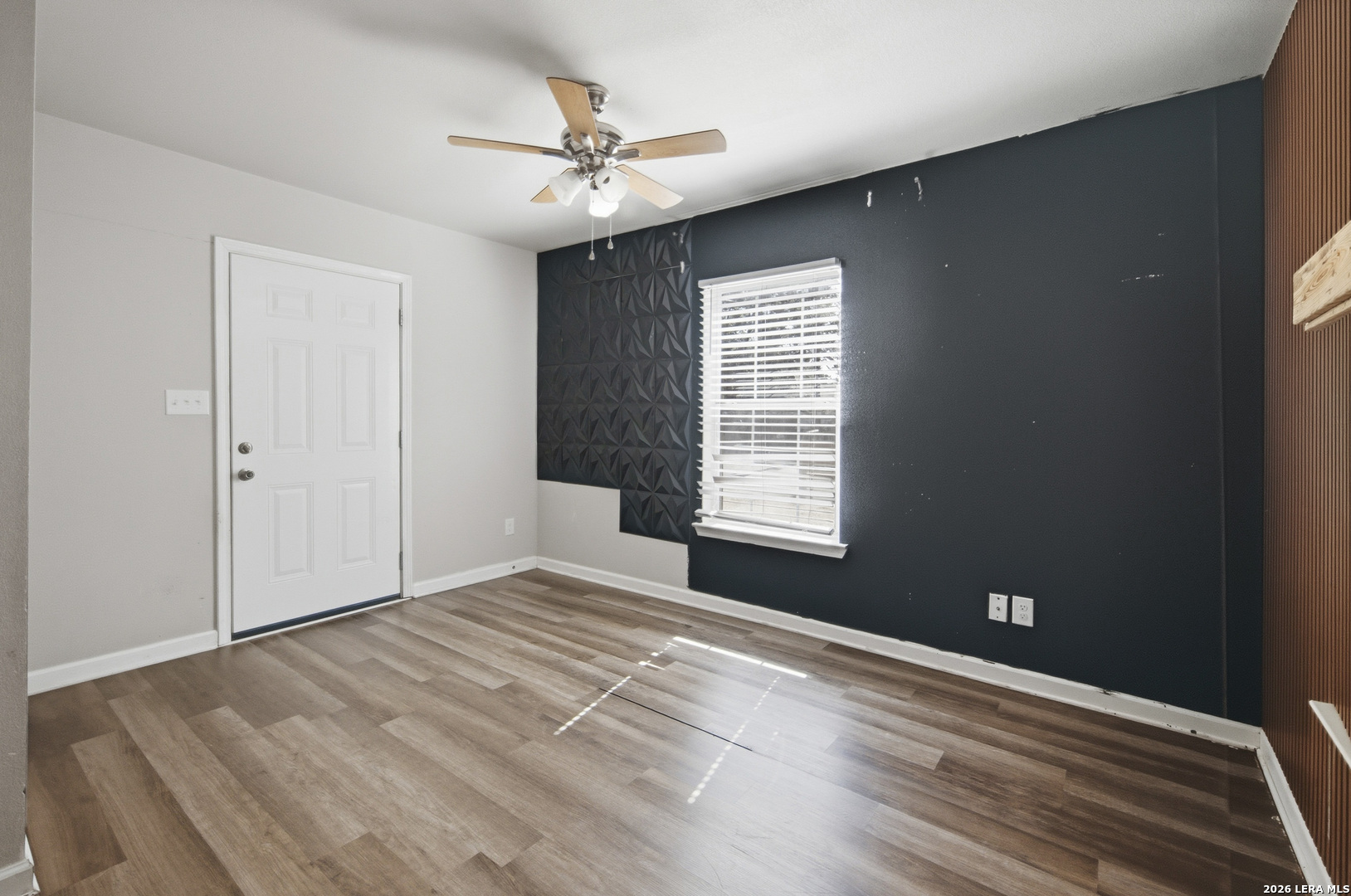 1809 W Southcross, San Antonio, TX 78211
