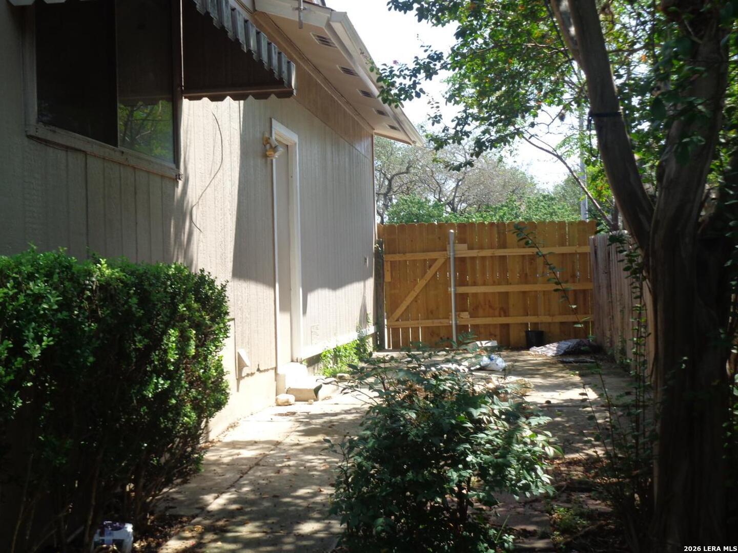 9227 Ridge Town, San Antonio, TX 78250