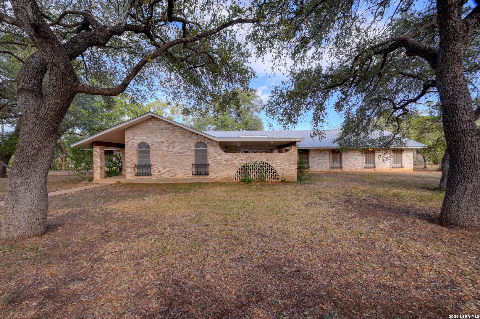 401 N Mesquite, Pearsall, TX 78061