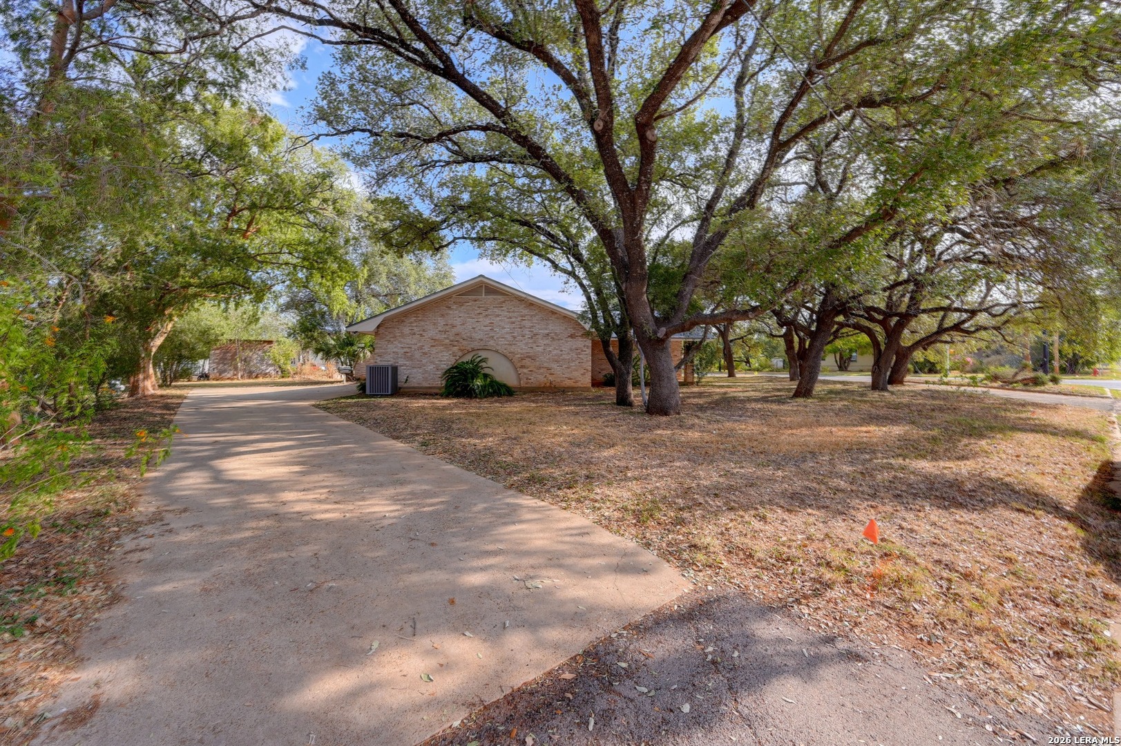 401 N Mesquite, Pearsall, TX 78061