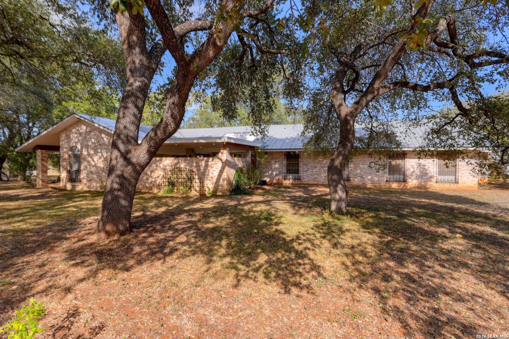 401 N Mesquite, Pearsall, TX 78061