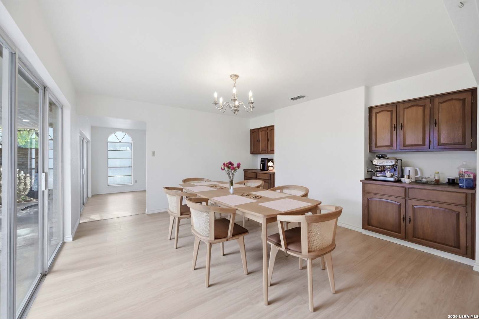 401 N Mesquite, Pearsall, TX 78061