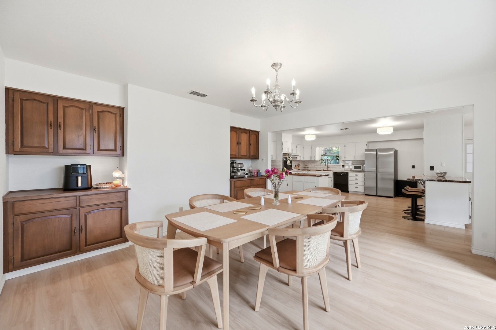 401 N Mesquite, Pearsall, TX 78061
