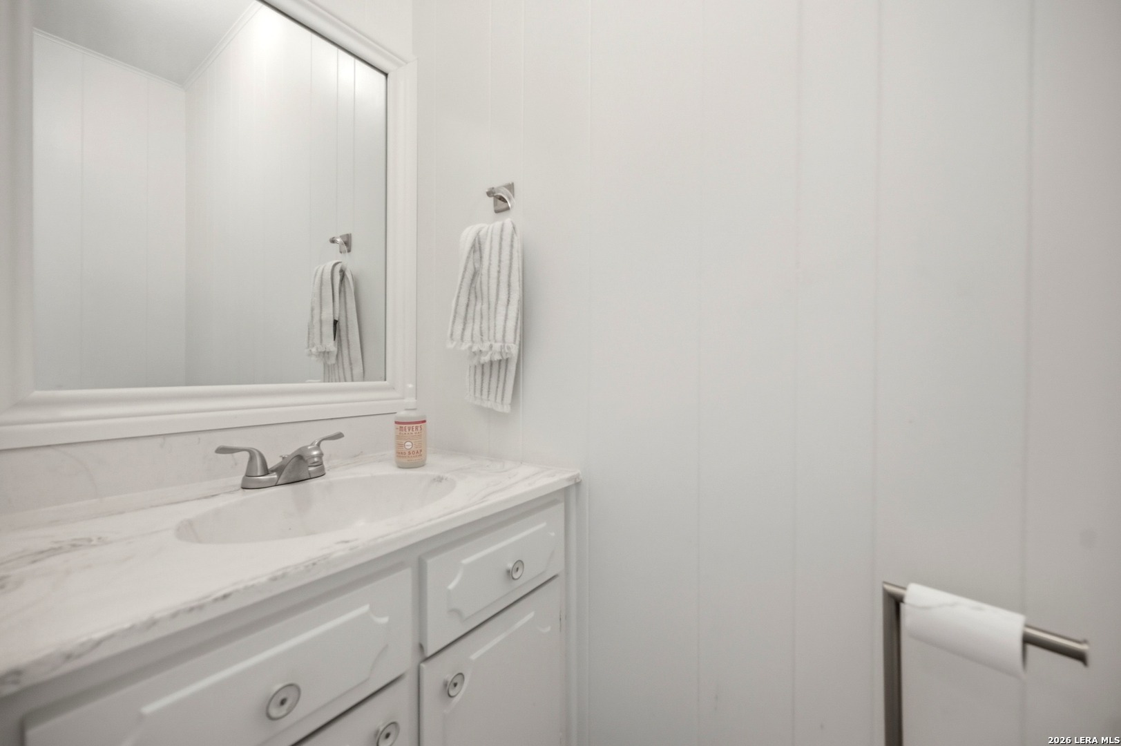 401 N Mesquite, Pearsall, TX 78061