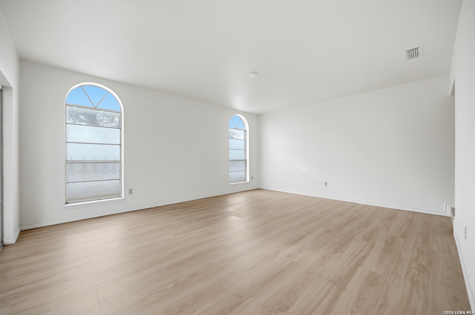 401 N Mesquite, Pearsall, TX 78061
