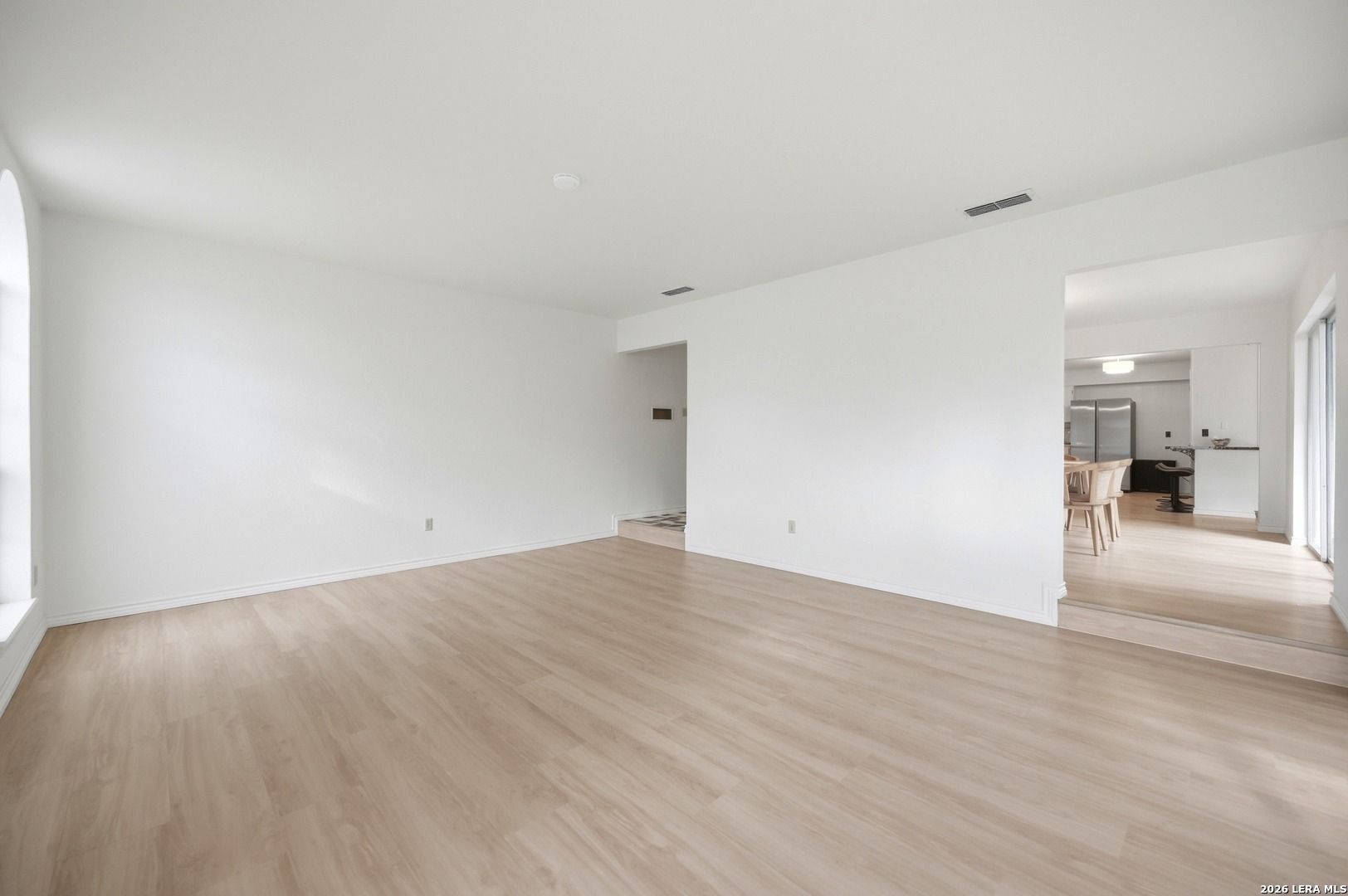401 N Mesquite, Pearsall, TX 78061