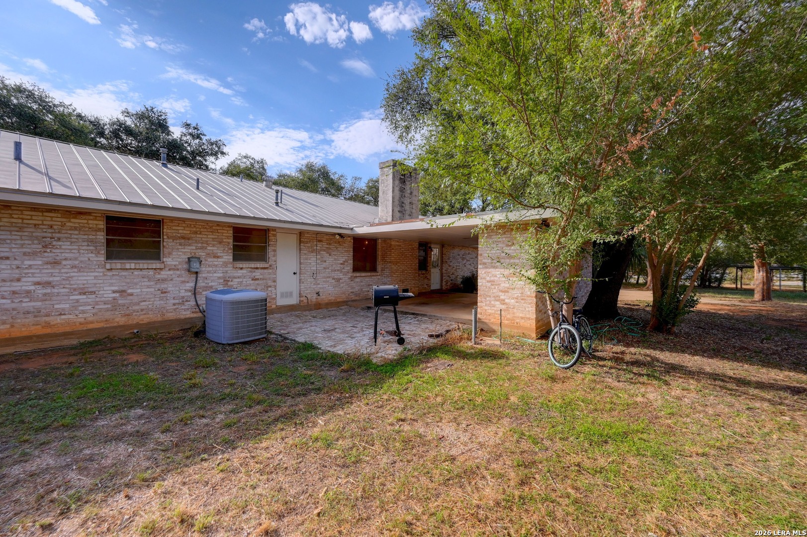 401 N Mesquite, Pearsall, TX 78061