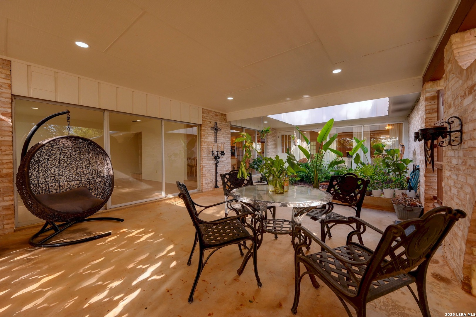 401 N Mesquite, Pearsall, TX 78061