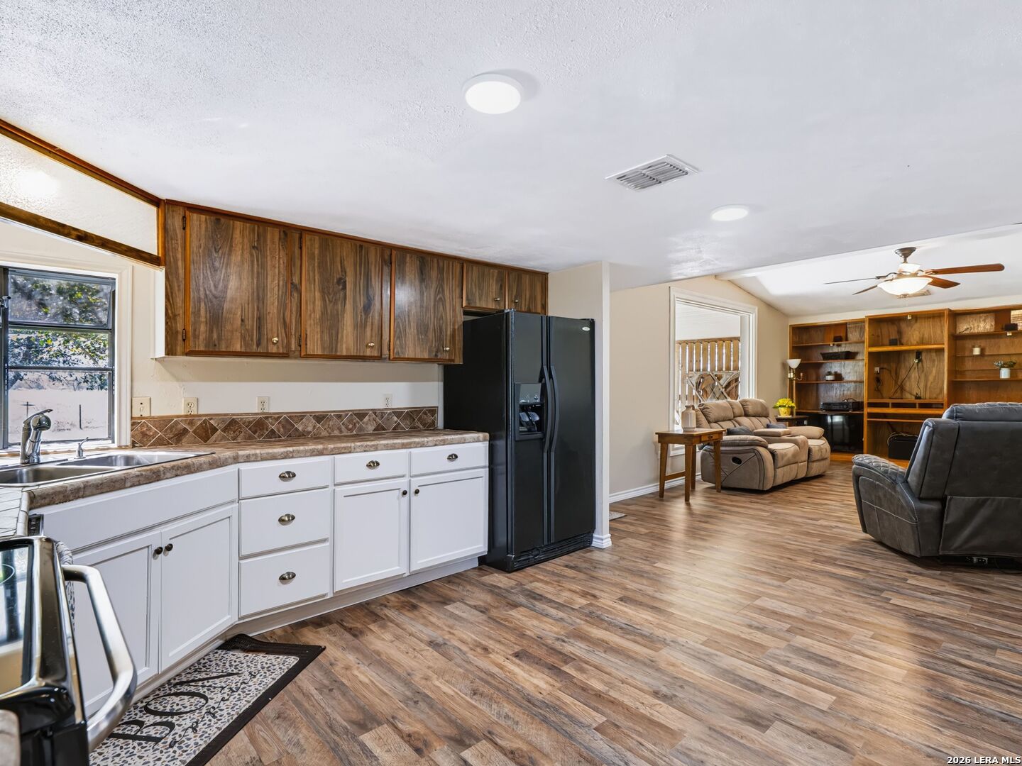 1555 Hoffman Road, Lytle, TX 78052