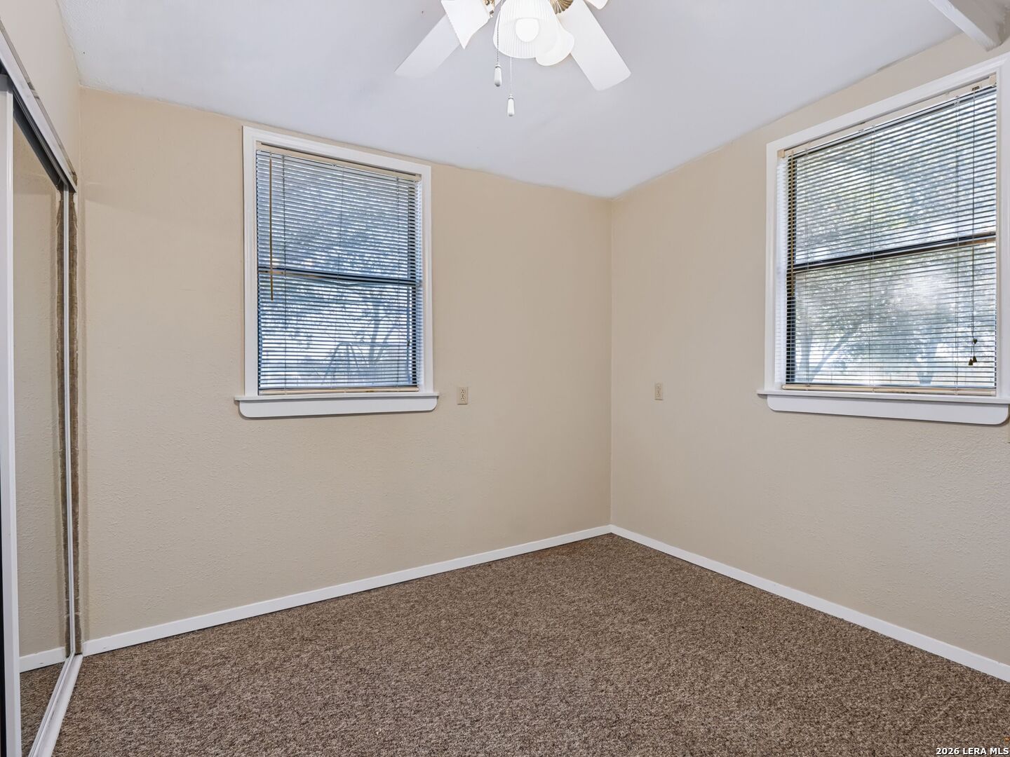 1555 Hoffman Road, Lytle, TX 78052