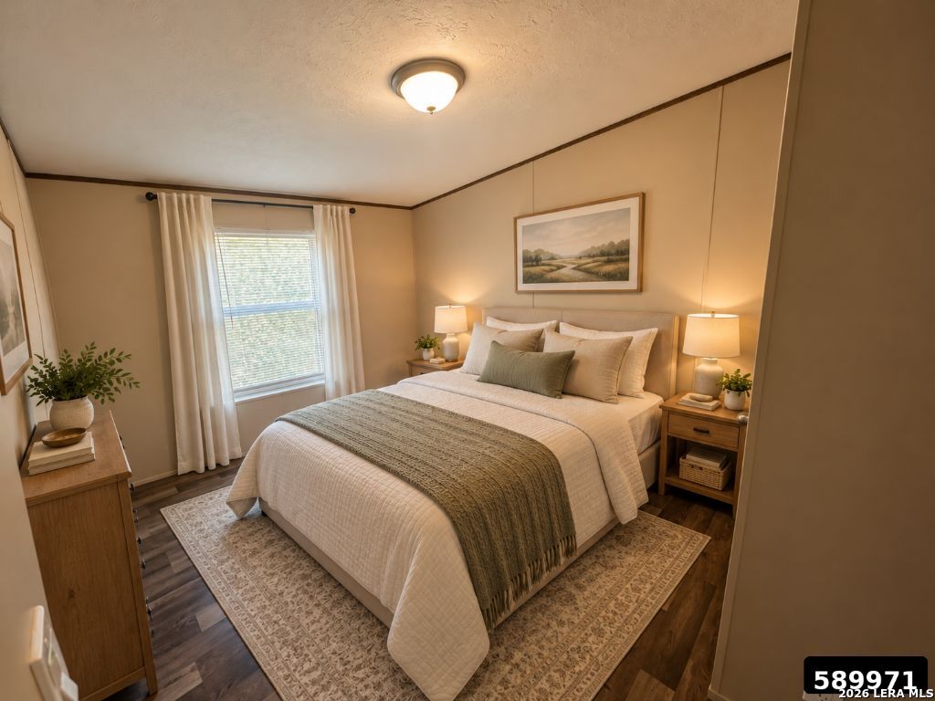 105 E NEWMAN ST, Cuero, TX 77954