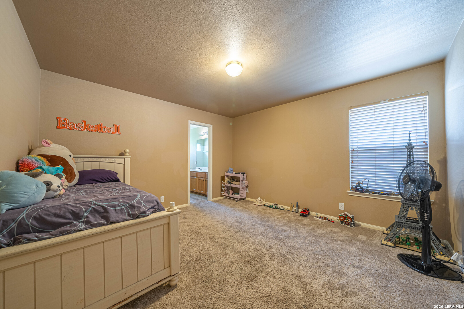 615 Windhurst, San Antonio, TX 78258
