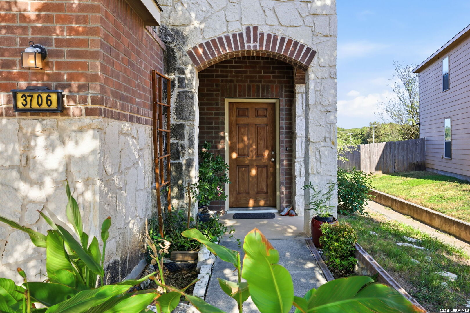 3706 Coyote Crk, Selma, TX 78154
