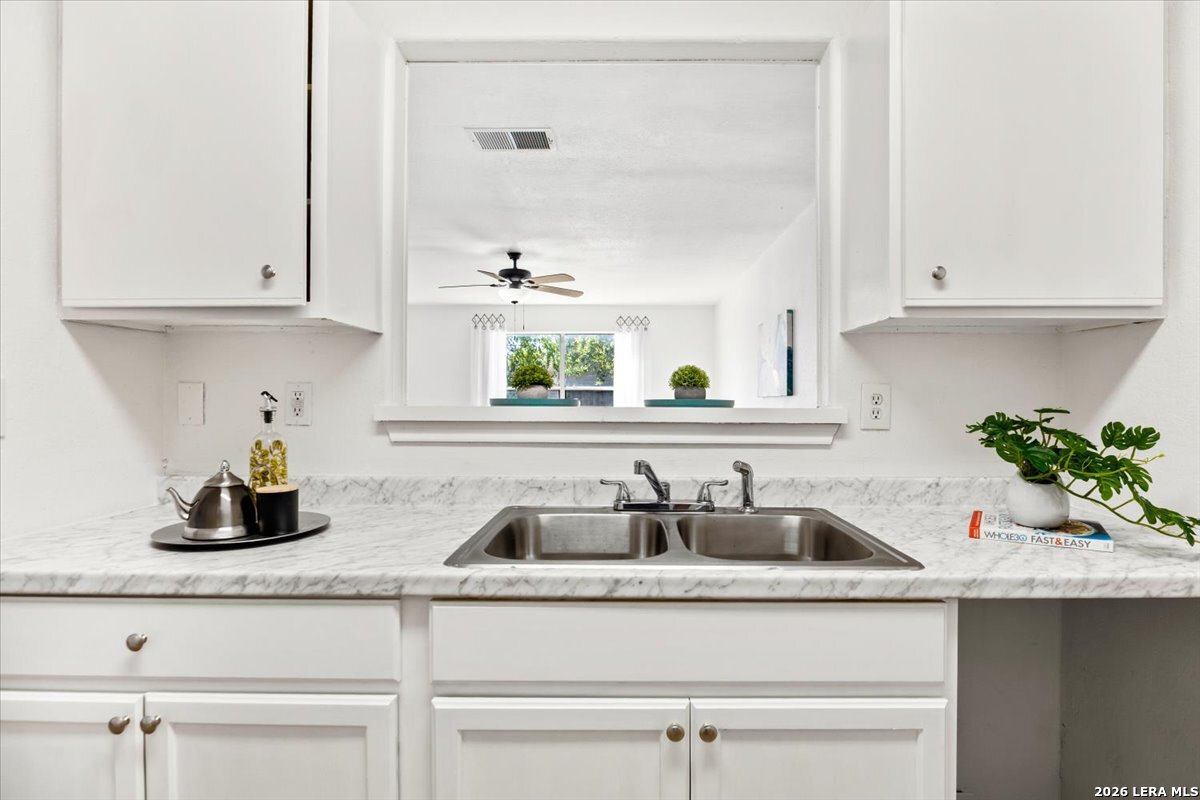 3510 Candleglenn, San Antonio, TX 78244