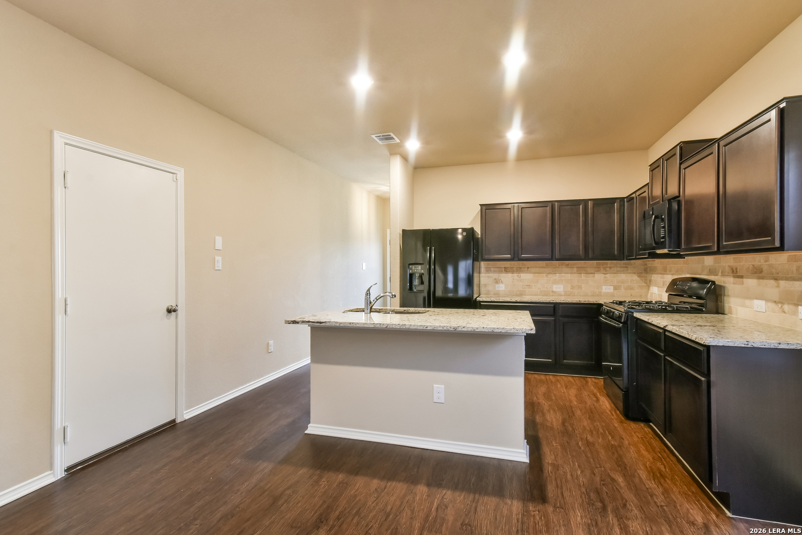 9015 Longhorn, Converse, TX 78109
