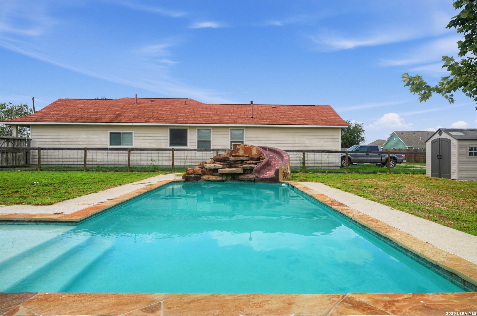 402 W Sullivan, Skidmore, TX 78389