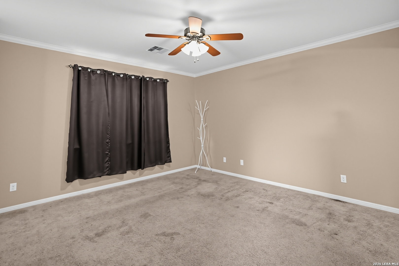 402 W Sullivan, Skidmore, TX 78389