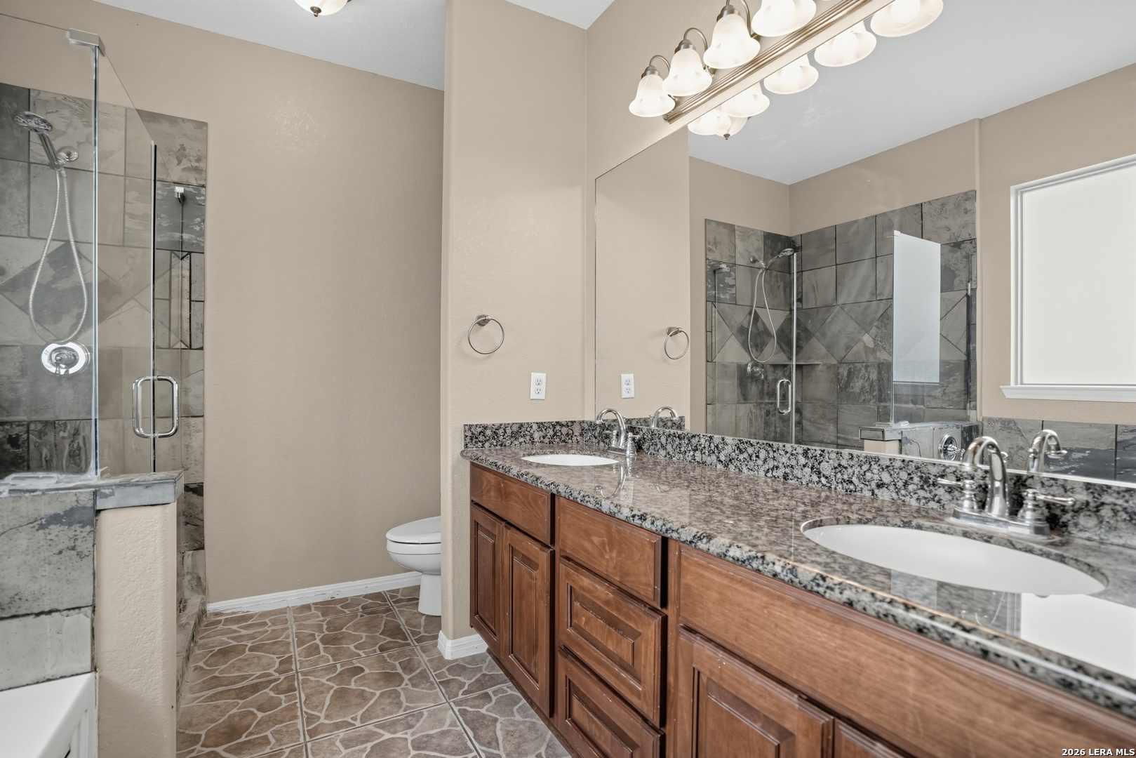 402 W Sullivan, Skidmore, TX 78389