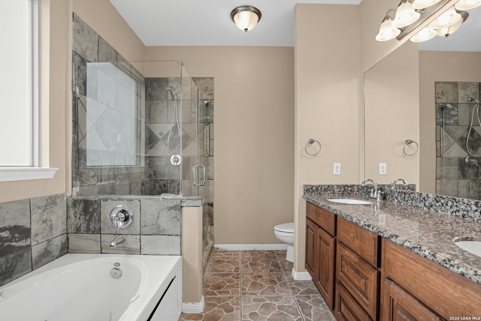 402 W Sullivan, Skidmore, TX 78389