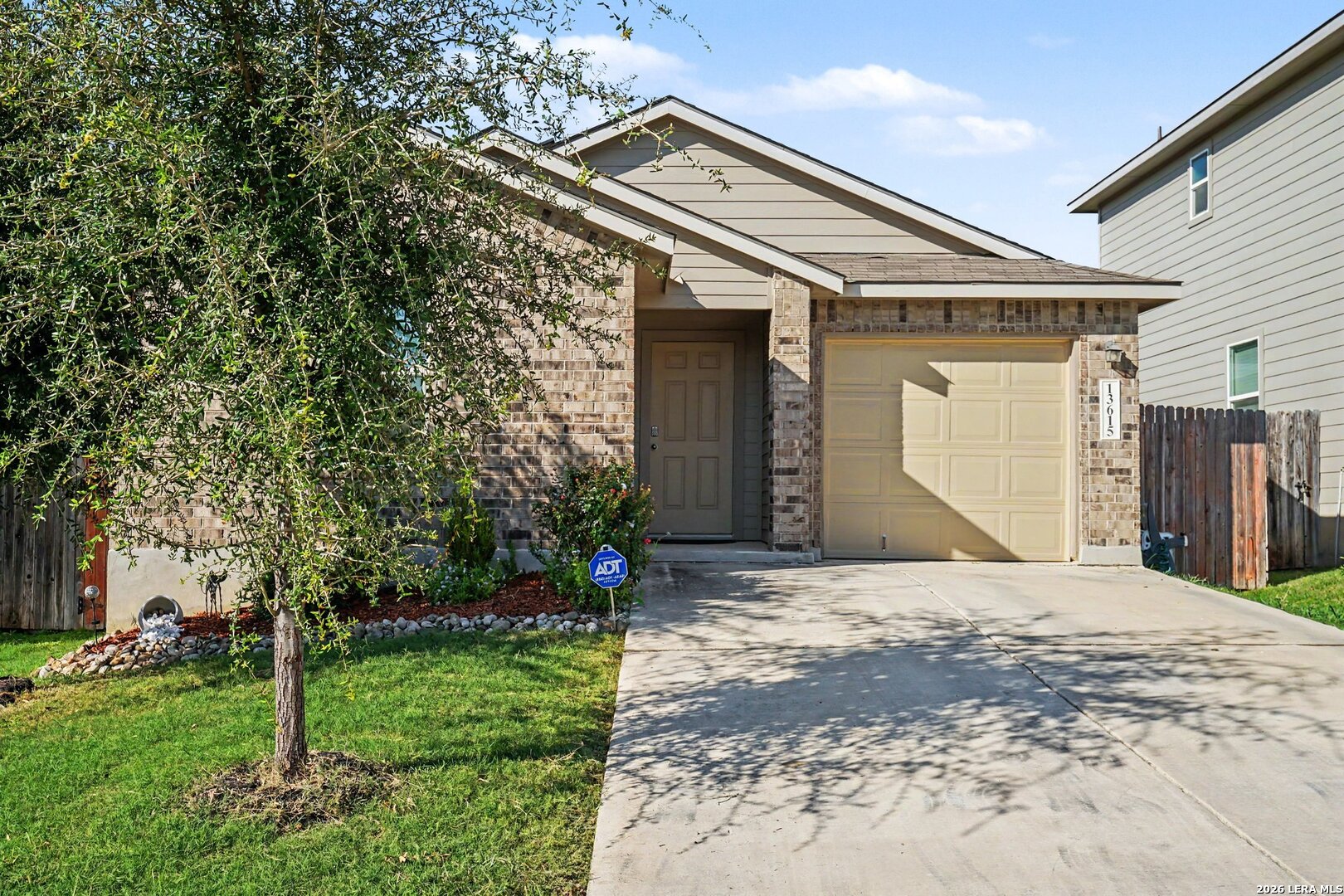 13615 WHISPER XING, San Antonio, TX 78252