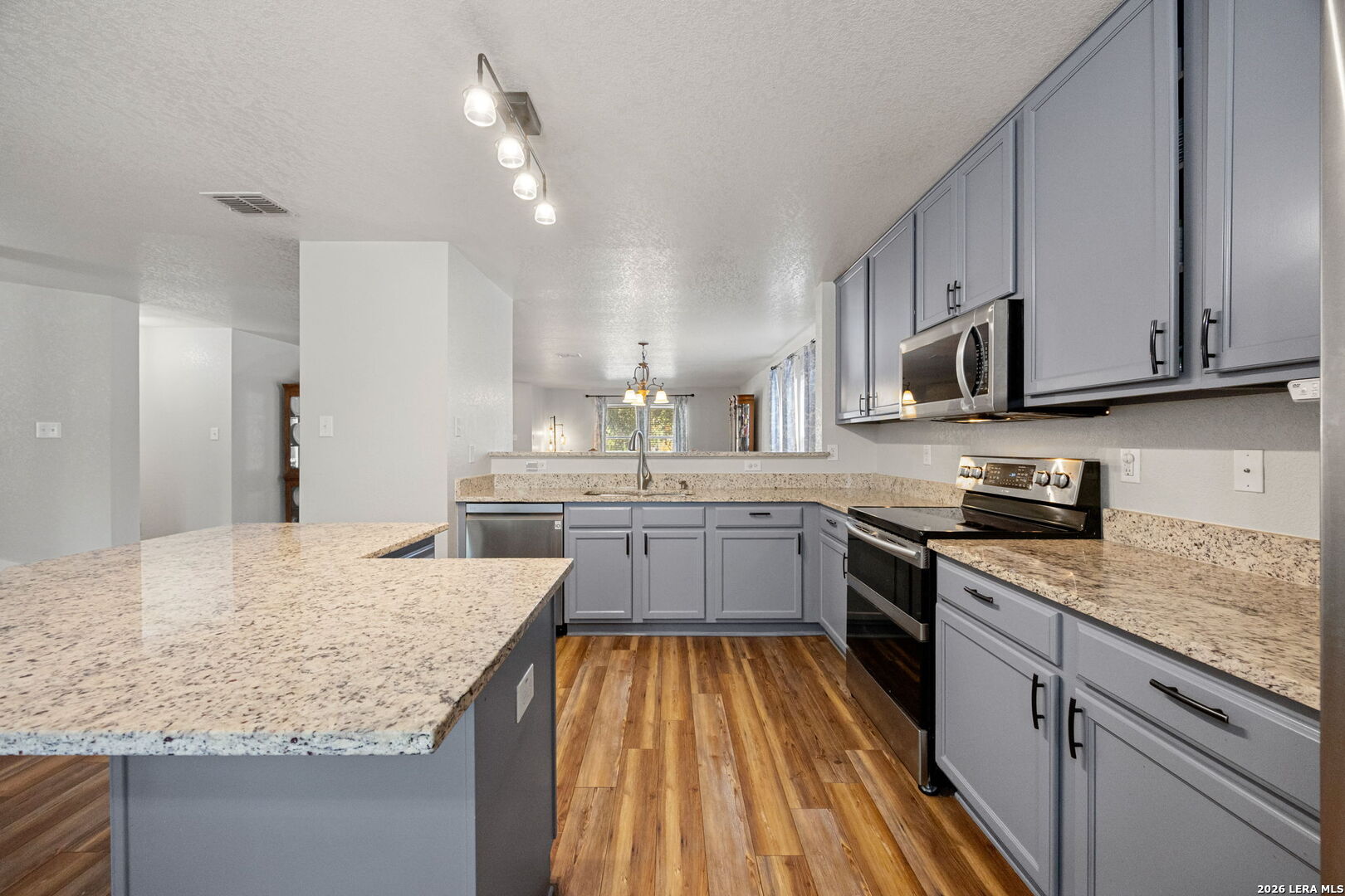 213 Gatewood Oaks, Cibolo, TX 78108