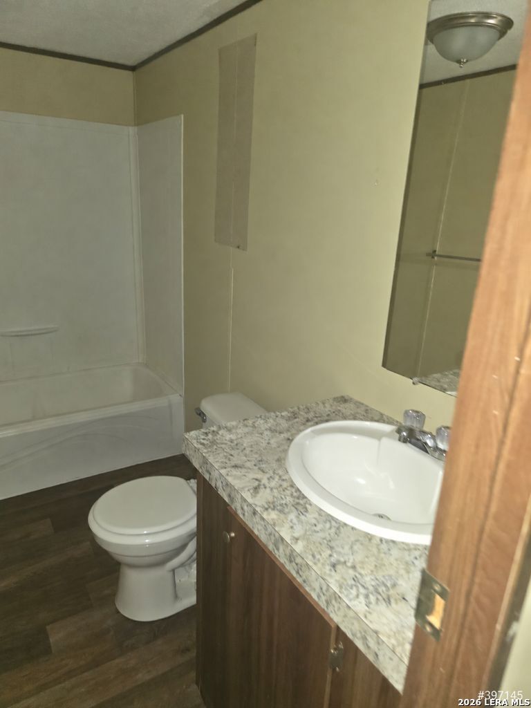 4321 County Road 131, Wharton, TX 77488