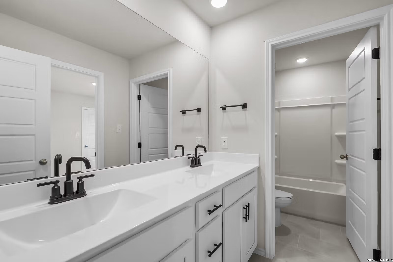 6619 Comanche Valley, San Antonio, TX 78247
