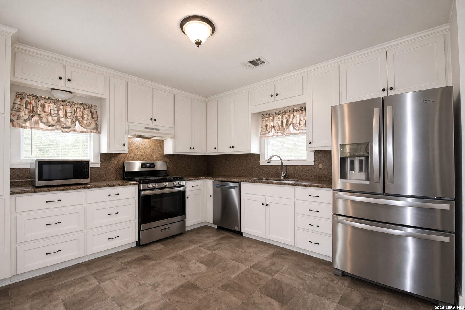 826 FM 979, Cameron, TX 76520