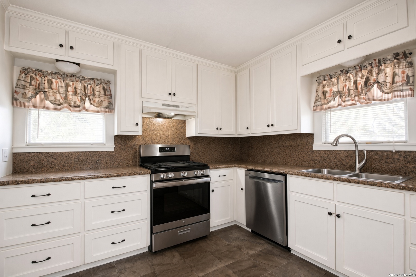 826 FM 979, Cameron, TX 76520
