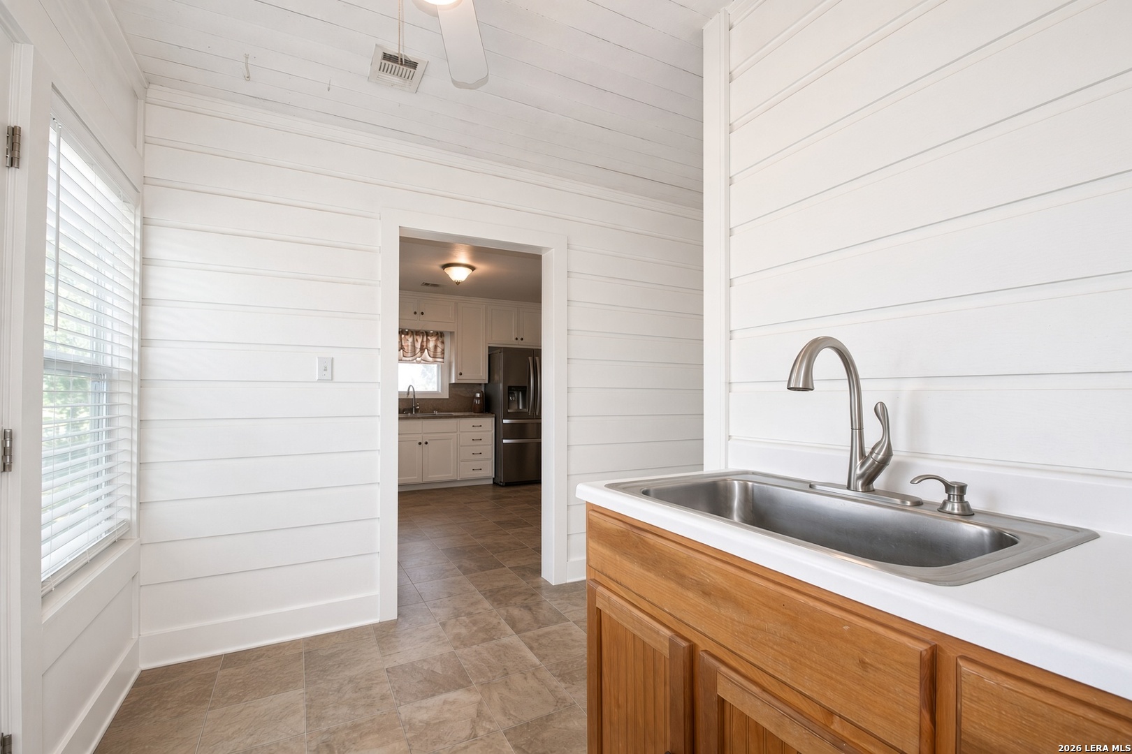 826 FM 979, Cameron, TX 76520