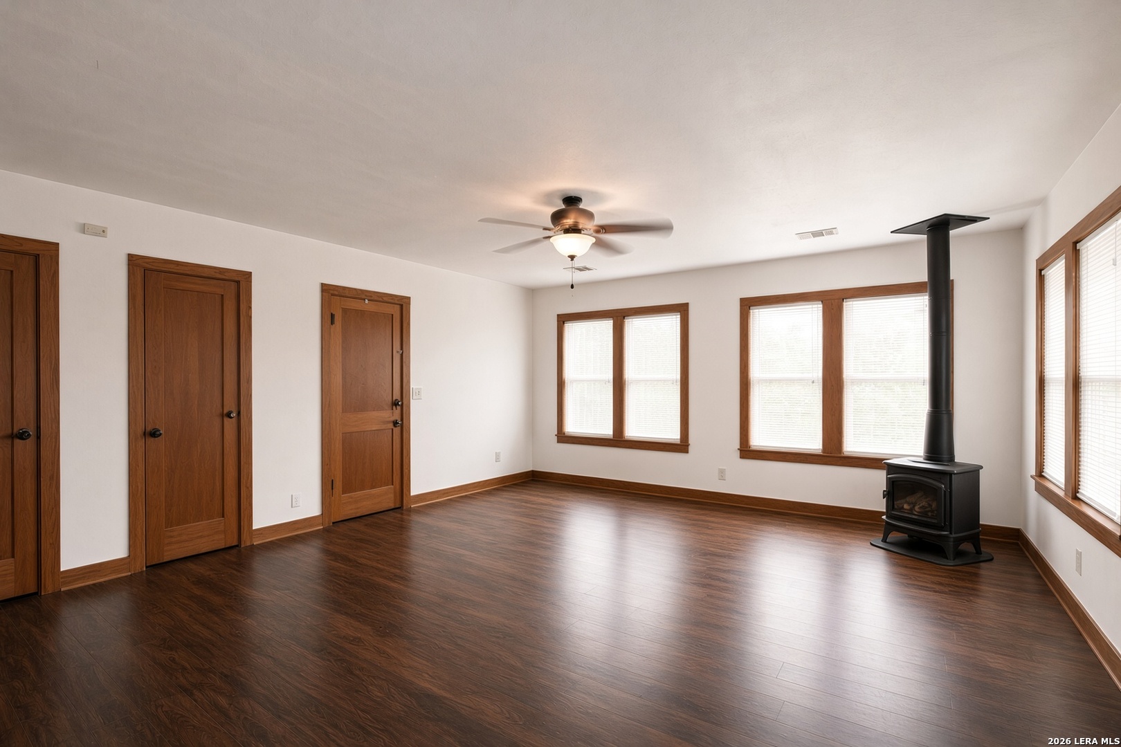 826 FM 979, Cameron, TX 76520