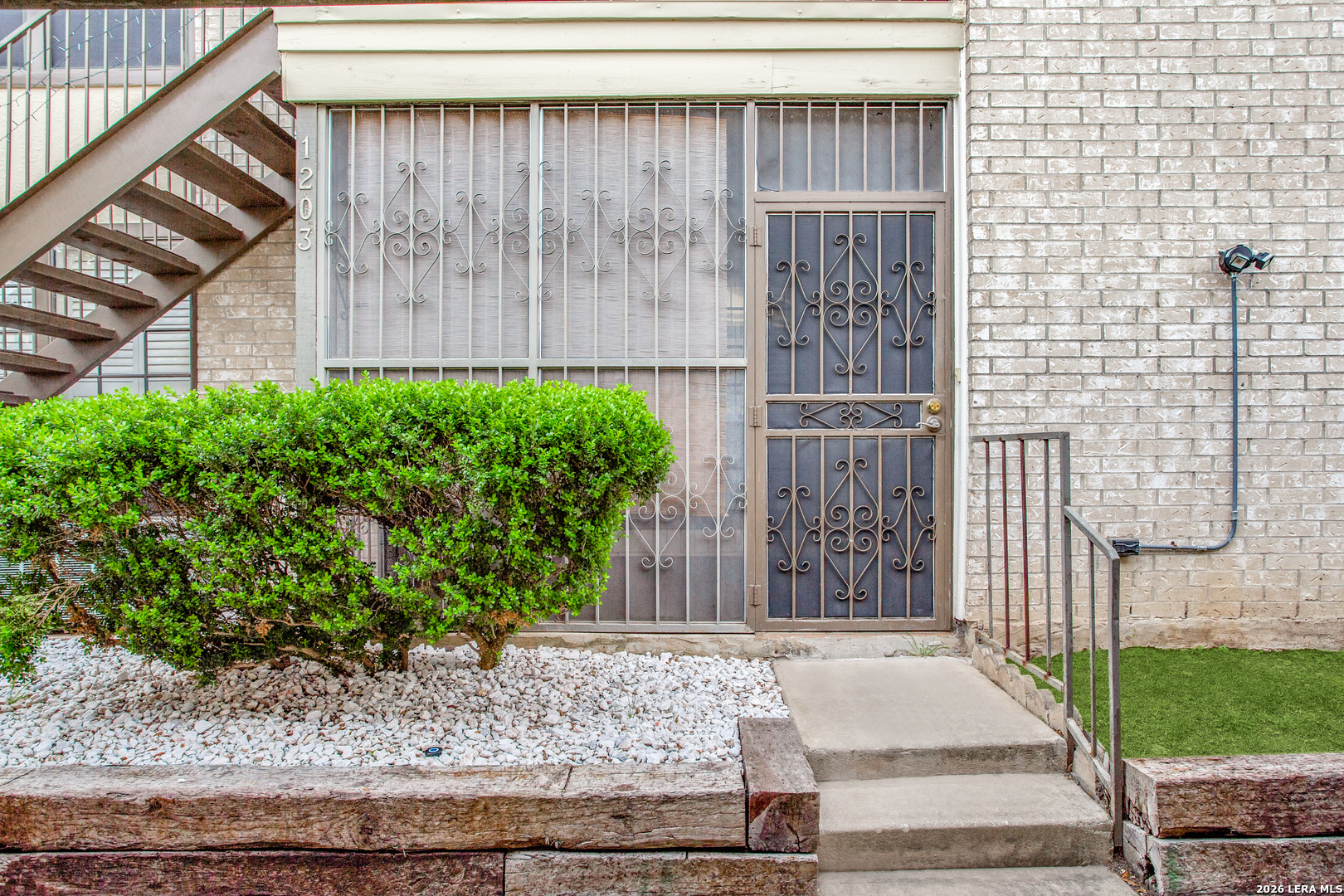 165 W Rampart, #1203, San Antonio, TX 78216