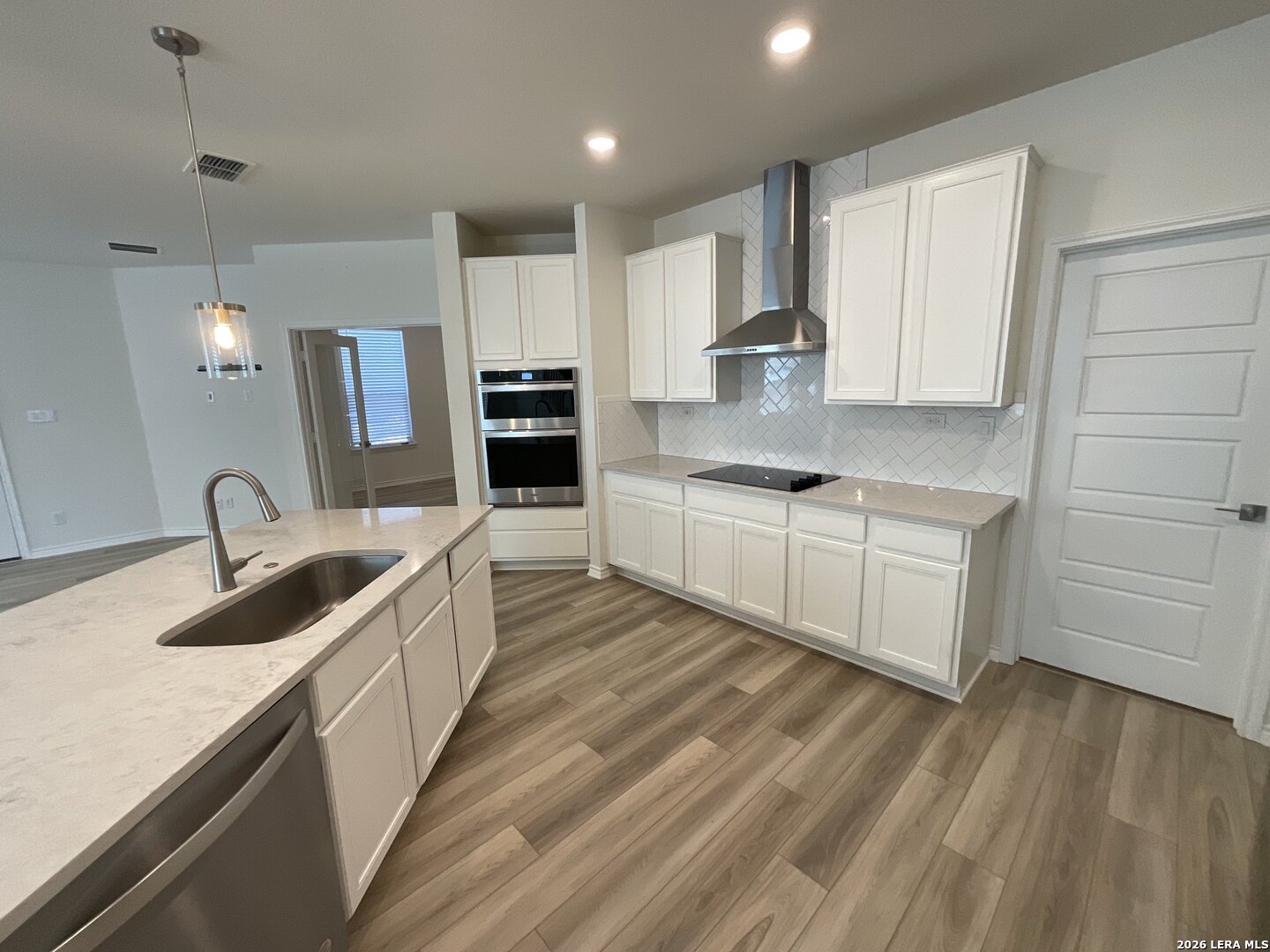 424 SAMBAR BAY DR, Boerne, TX 78006