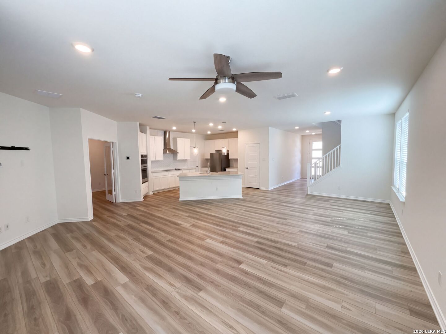 424 SAMBAR BAY DR, Boerne, TX 78006