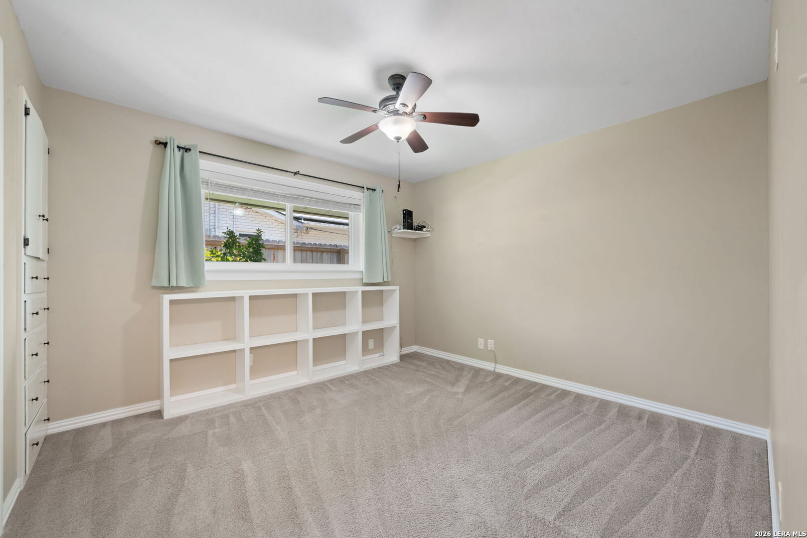 638 Rocklyn Dr, Windcrest, TX 78239