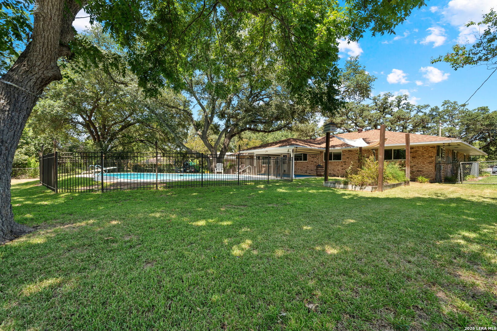 638 Rocklyn Dr, Windcrest, TX 78239