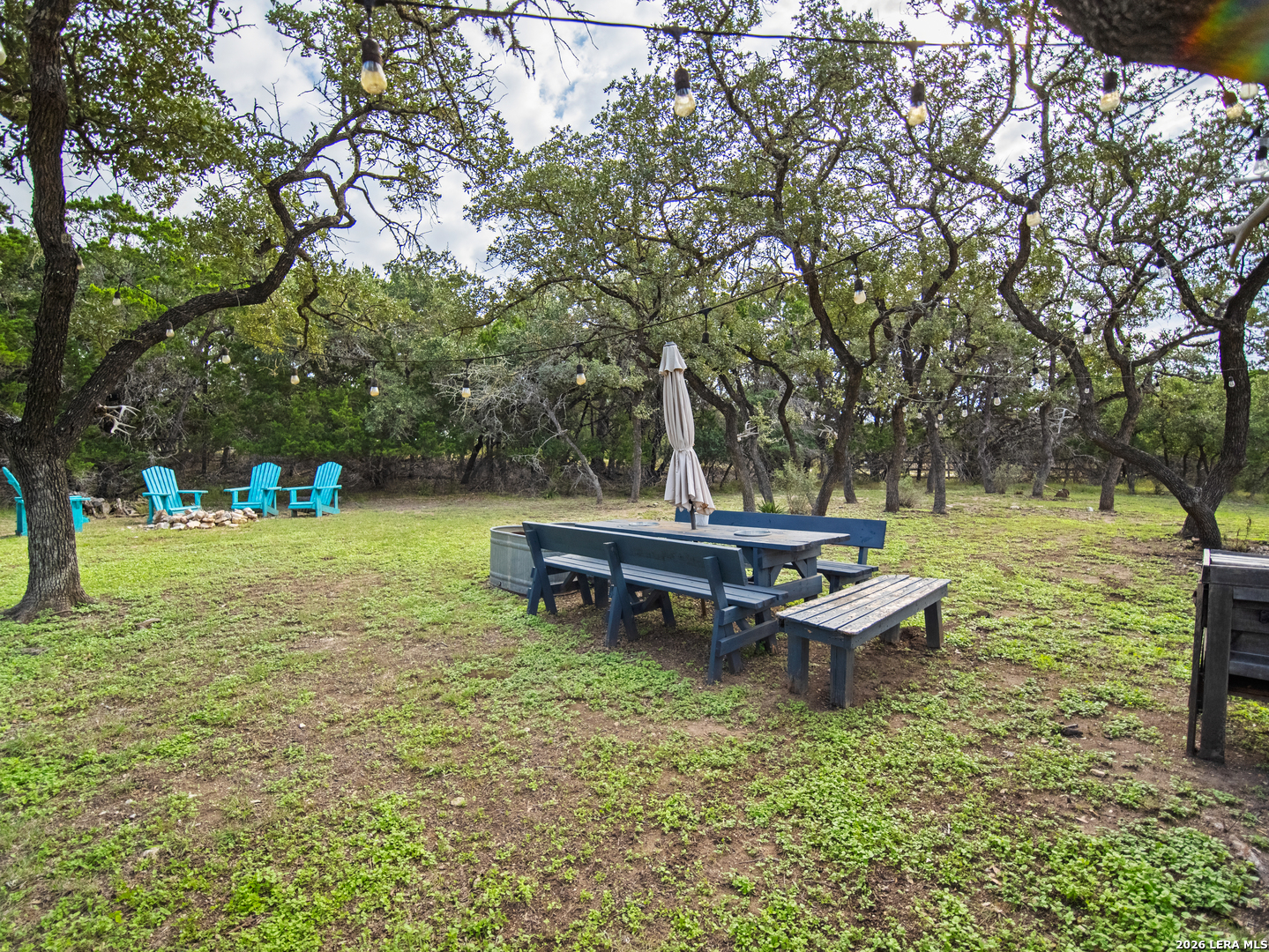 277 W BEAR SPRINGS RD, Pipe Creek, TX 78063