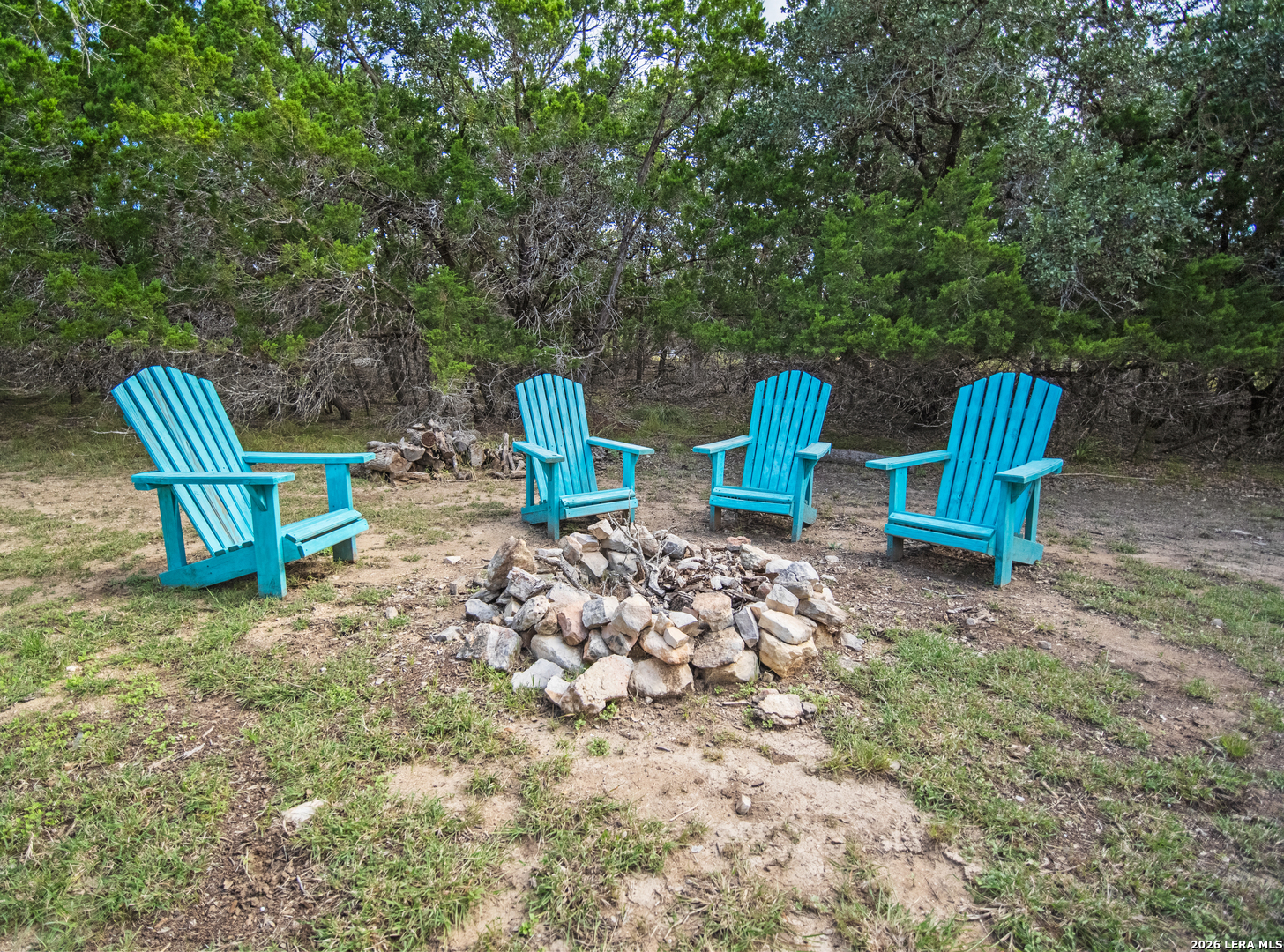 277 W BEAR SPRINGS RD, Pipe Creek, TX 78063