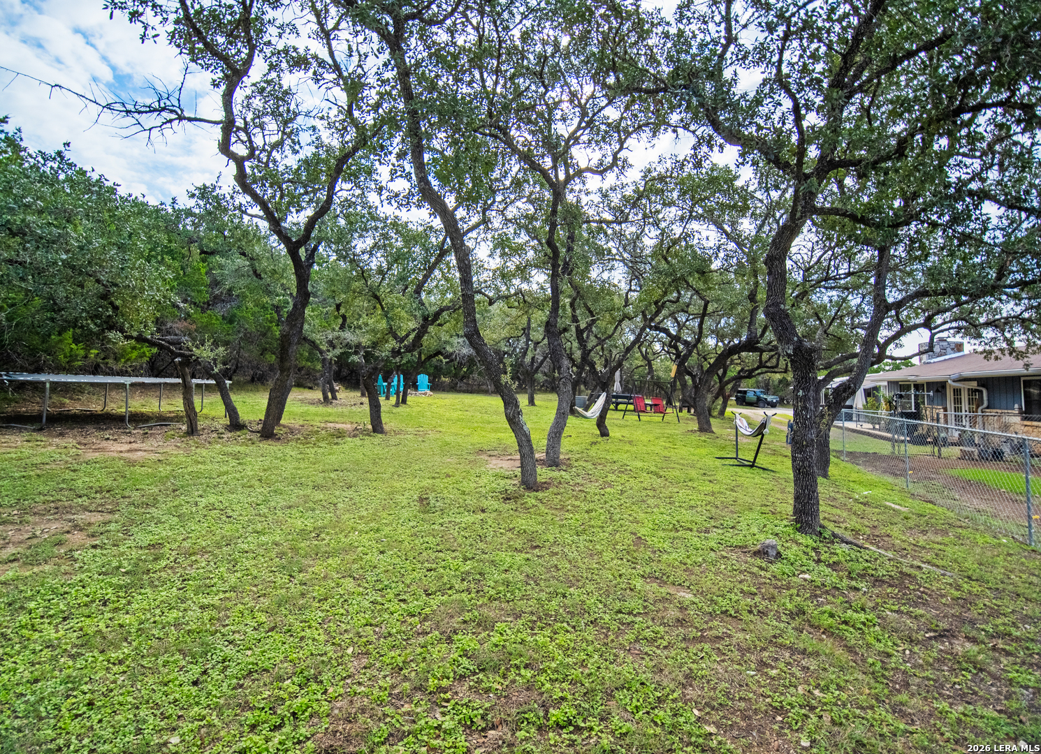 277 W BEAR SPRINGS RD, Pipe Creek, TX 78063