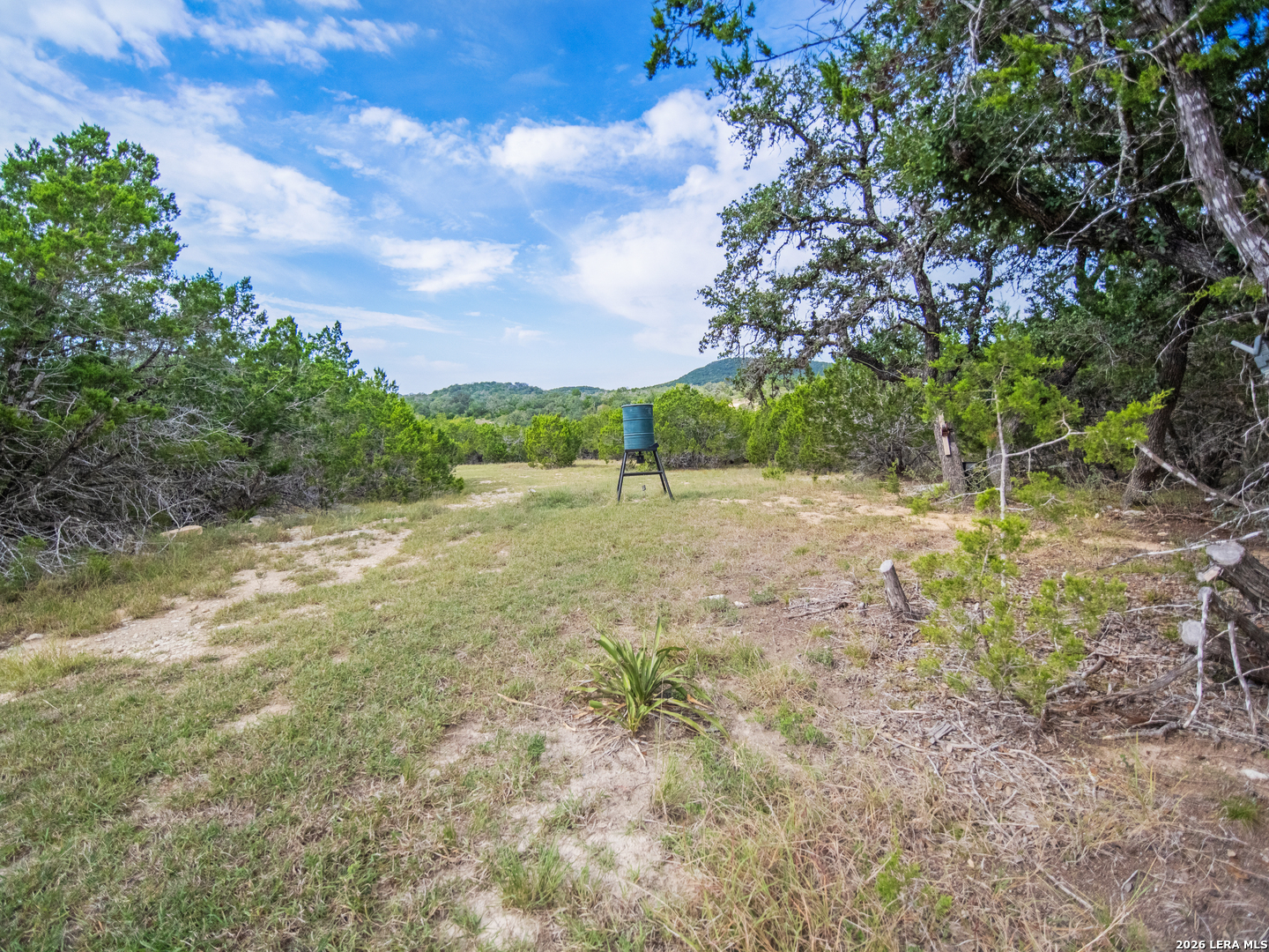 277 W BEAR SPRINGS RD, Pipe Creek, TX 78063