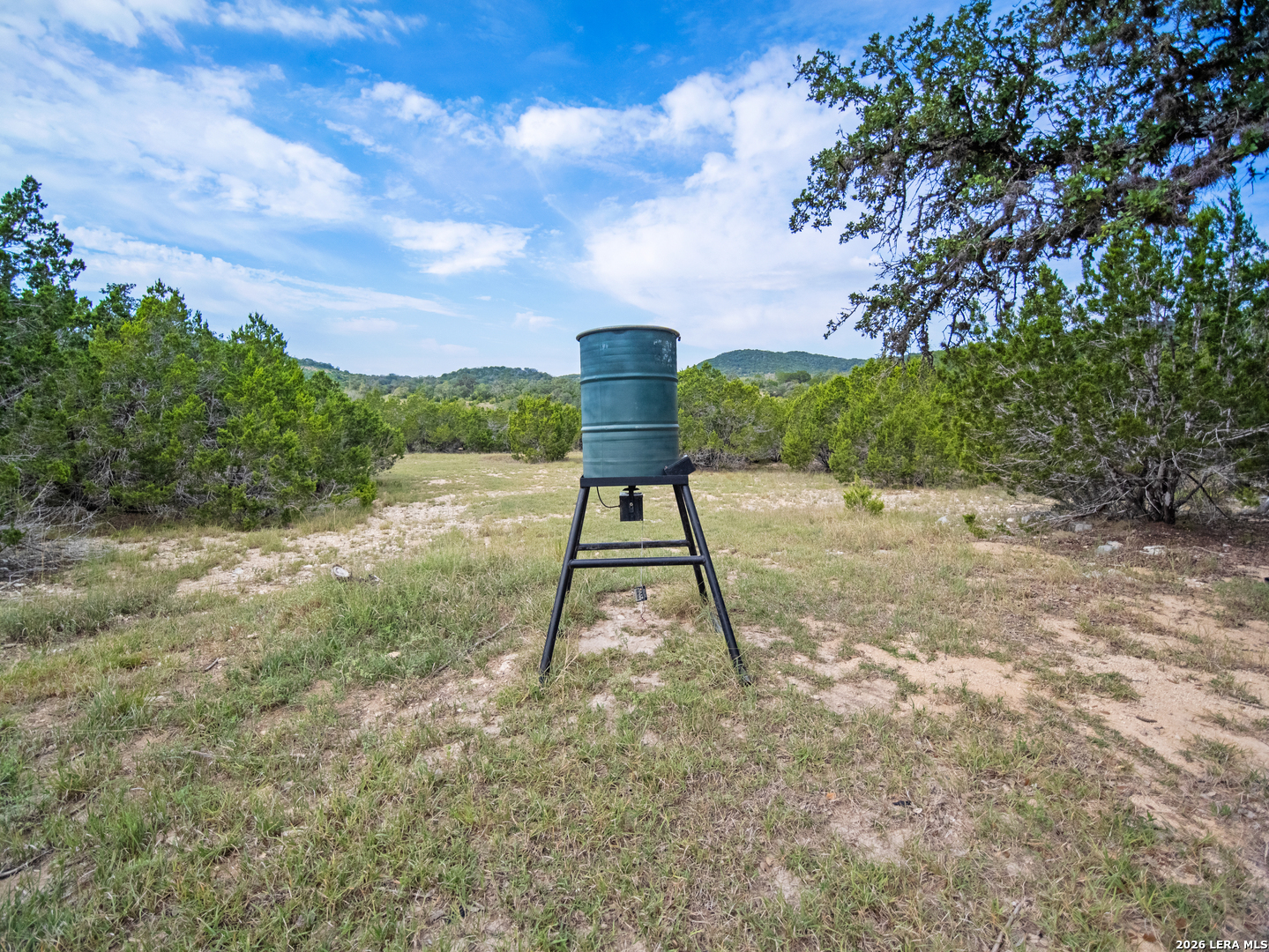 277 W BEAR SPRINGS RD, Pipe Creek, TX 78063