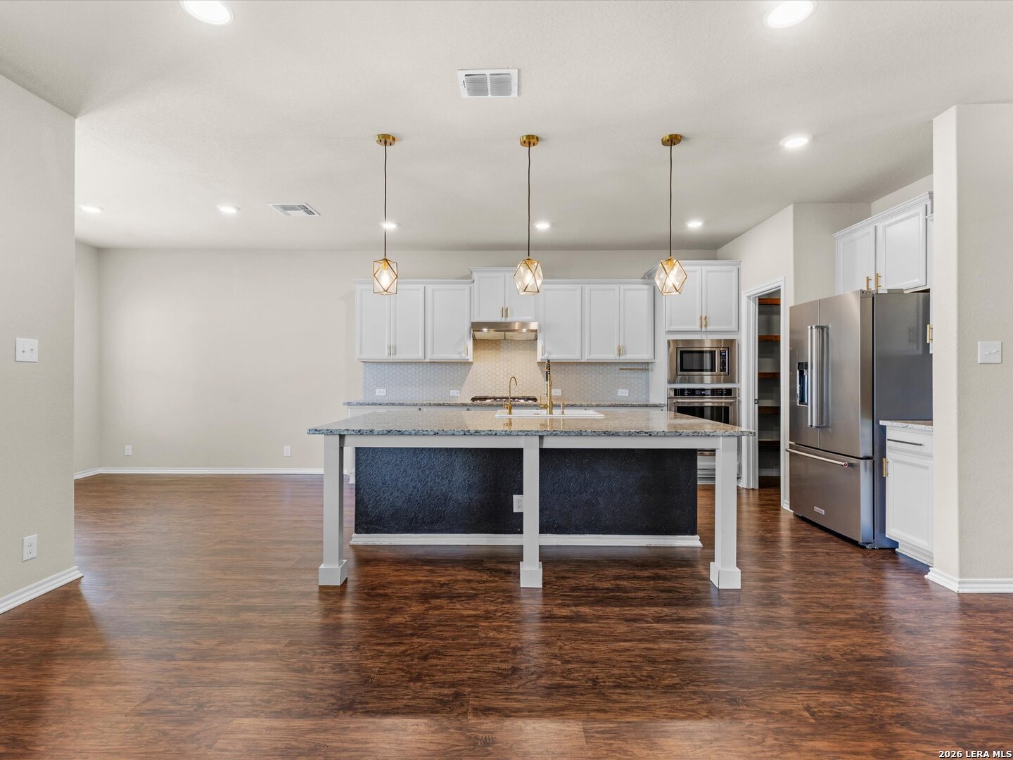 6906 Stipe Lane, Converse, TX 78109