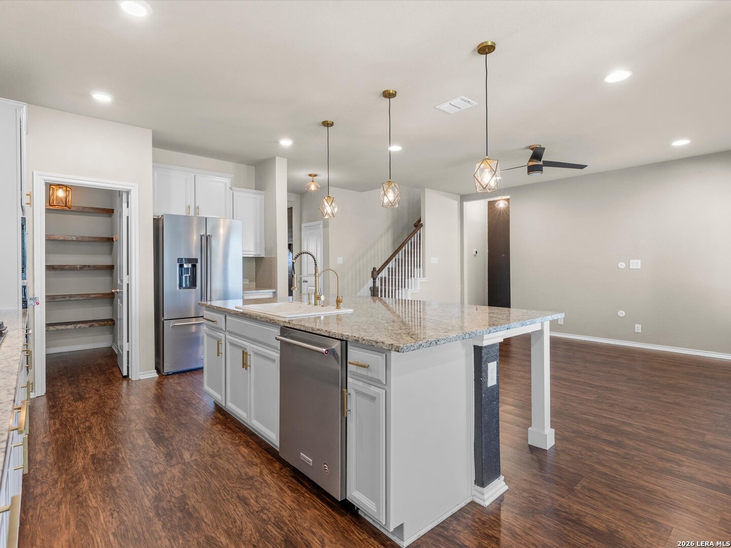 6906 Stipe Lane, Converse, TX 78109