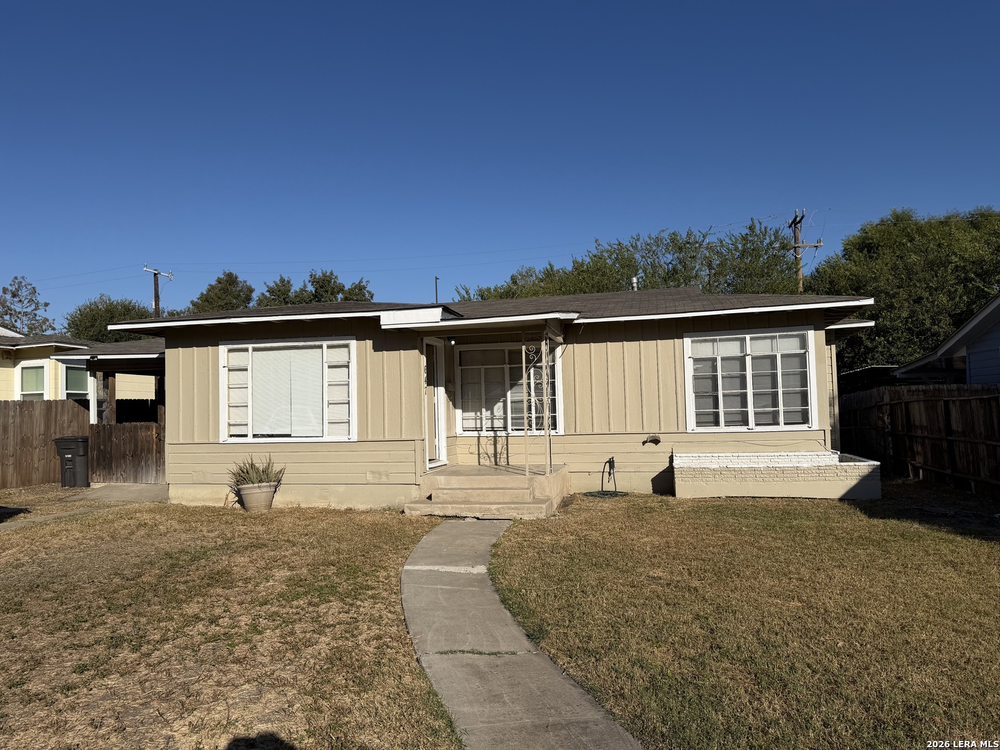 Property photo for 647 SUMNER DR, San Antonio, TX