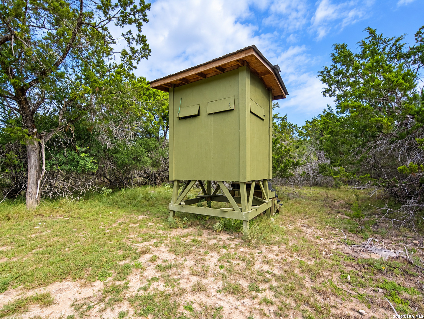277 W BEAR SPRINGS RD, Pipe Creek, TX 78063
