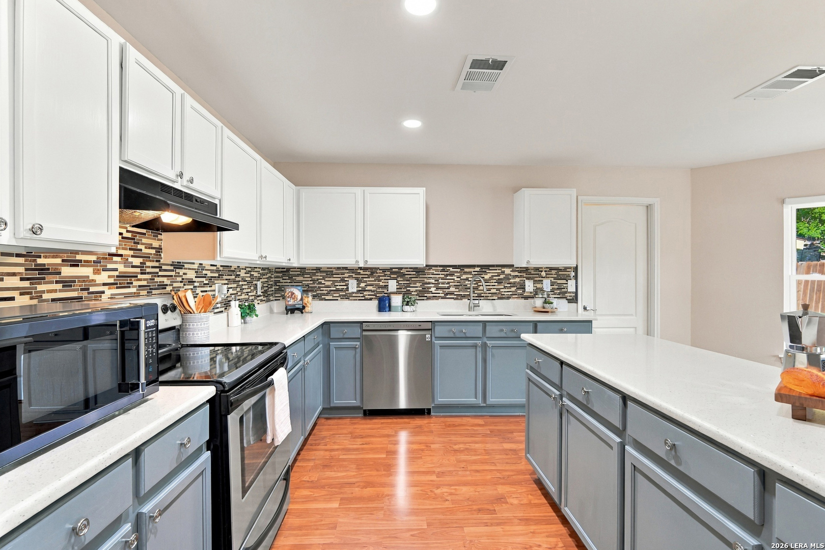 11202 SCARBOROUGH CT, San Antonio, TX 78249